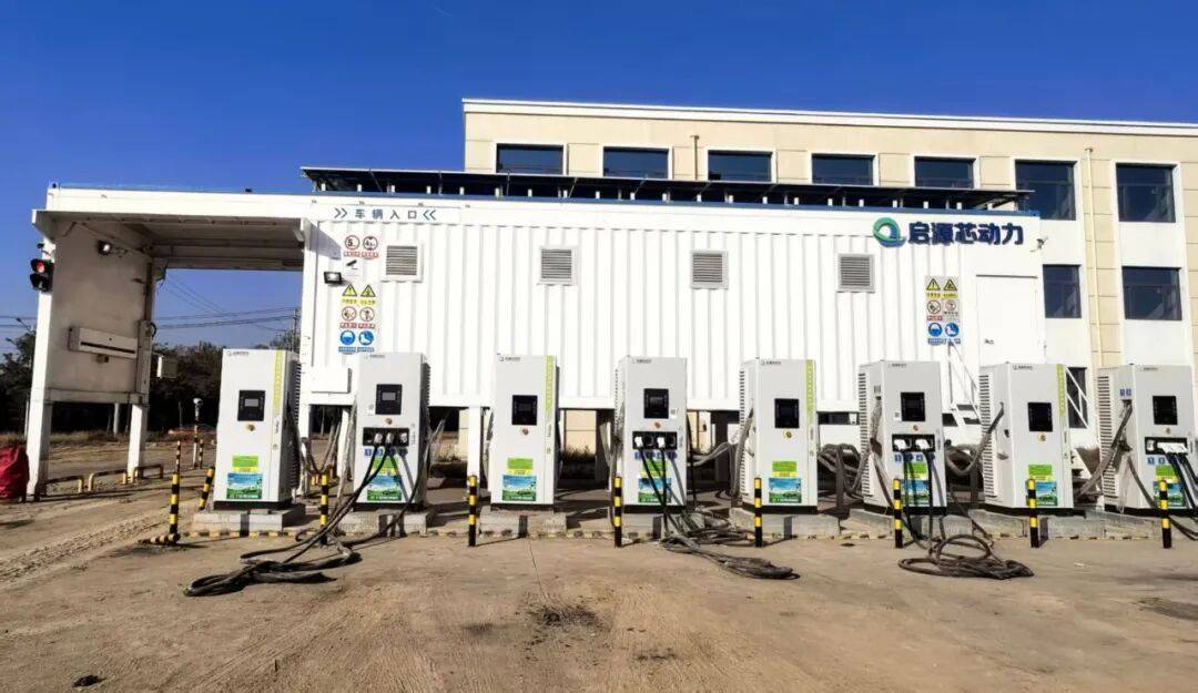 【人大代表建議辦理】加速新能源充電設(shè)施建設(shè) 助力綠色出行方便快捷:新能源