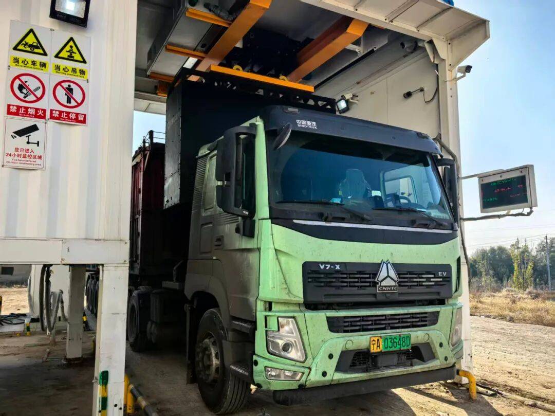 【人大代表建議辦理】加速新能源充電設(shè)施建設(shè) 助力綠色出行方便快捷:新能源