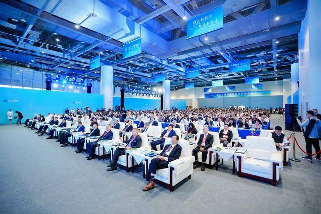 2025世界清潔能源裝備大會(huì)開(kāi)幕:清潔能源